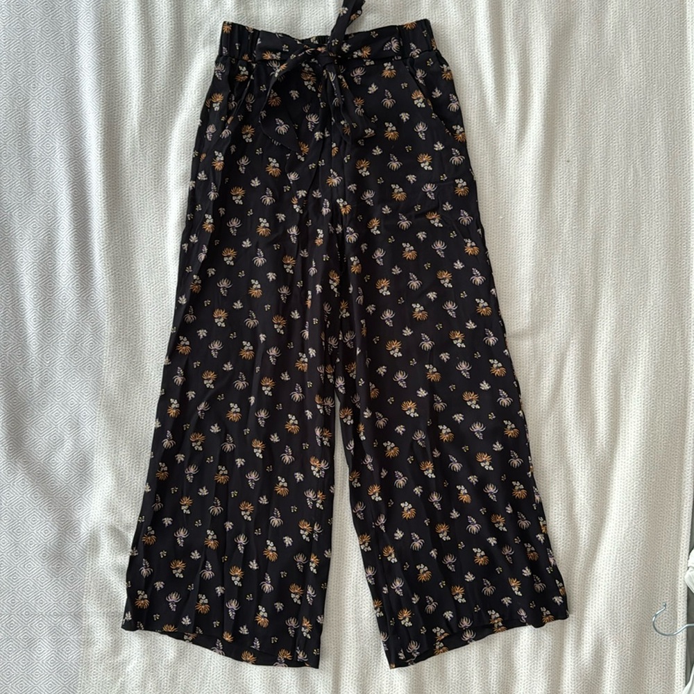 Wilfred (Aritzia) wide leg pants - size XS